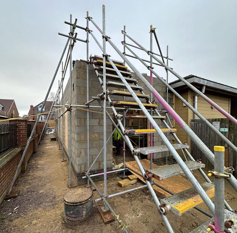 Applewood Respite Centre scaffolding project