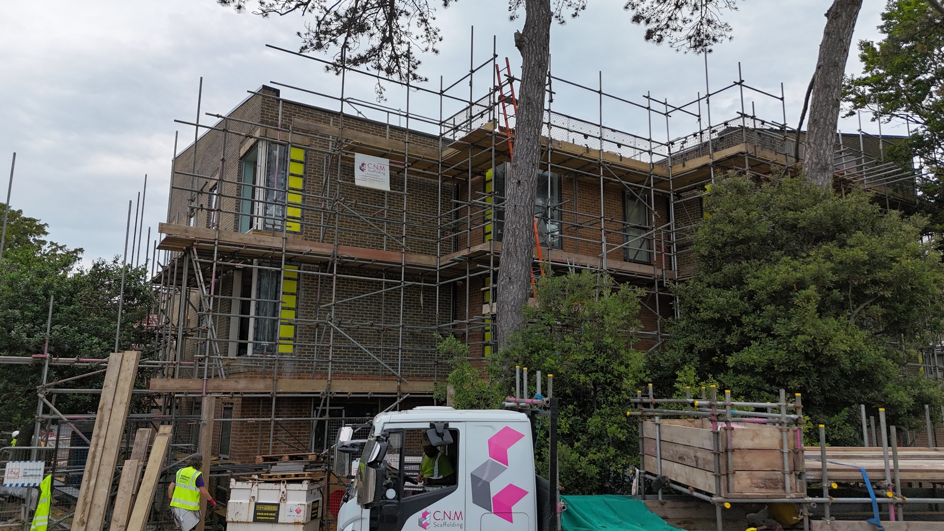 Skywaves, Worthing scaffolding project